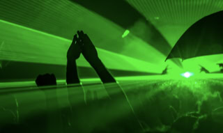 Blue-Tec,  Feuerwerk, Lasershow, Beamshow, Lasershow Dessau, Grafikshow, Grafiklasershow, Hochzeit Lasershow, Fotobox, Fotobox Dessau, Disco, DJ, Hüpfburg 