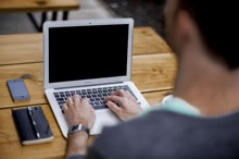 Blue-Tec,  Feuerwerk, Lasershow, Beamshow, Lasershow Dessau, Grafikshow, Grafiklasershow, Hochzeit Lasershow, Fotobox, Fotobox Dessau, Disco, DJ, Hüpfburg 