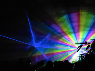 Blue-Tec,  Feuerwerk, Lasershow, Beamshow, Lasershow Dessau, Grafikshow, Grafiklasershow, Hochzeit Lasershow, Fotobox, Fotobox Dessau, Disco, DJ, Hüpfburg 