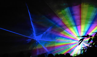 Blue-Tec,  Feuerwerk, Lasershow, Beamshow, Lasershow Dessau, Grafikshow, Grafiklasershow, Hochzeit Lasershow, Fotobox, Fotobox Dessau, Disco, DJ, Hüpfburg 